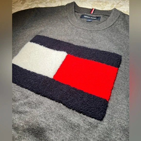 Tommy Hilfiger Cotton Knit Pullover Sweater Jumper with Logo Patch, size medium - Picture 2 of 14